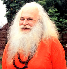 Swami Giri Gitananda